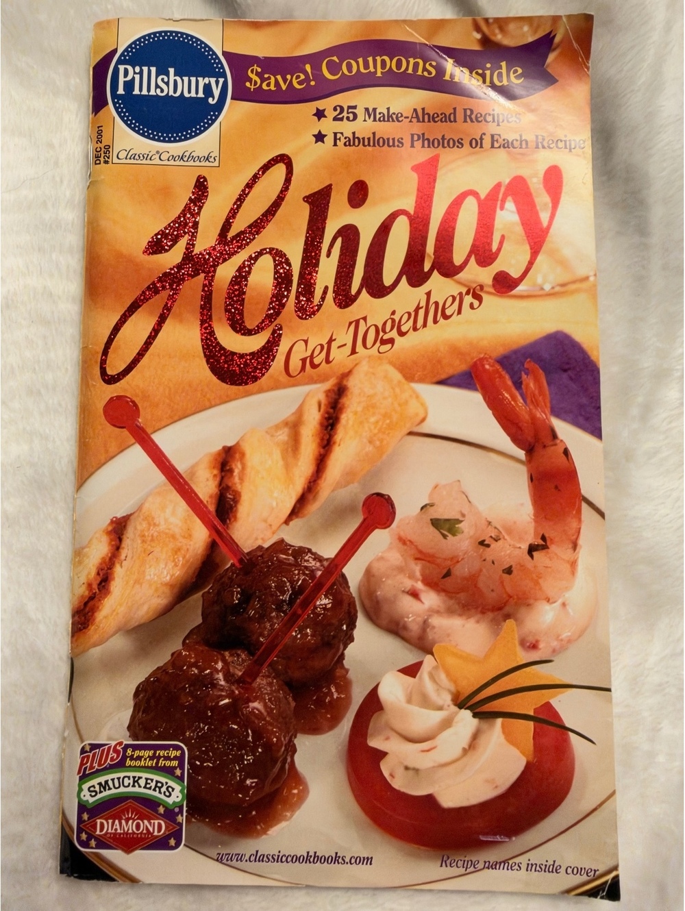 Pillsbury Classic Cookbooks Holiday Get-Togethers Cookbook Magazine